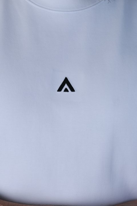 T.SHIRT CLASSIC LOGO view 11